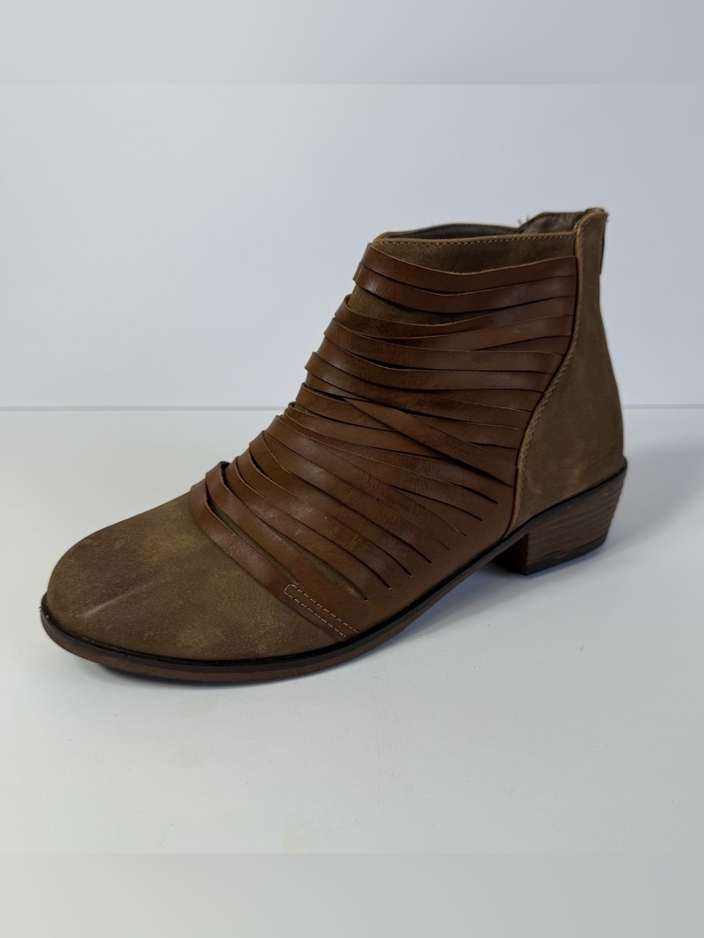 Pierre Dumas Brown Boho Strappy Block Heel Booties Women’s Size 8